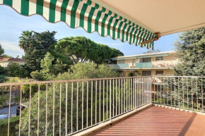 Three-bed apartment with superb terrace in Cap d'Antibes